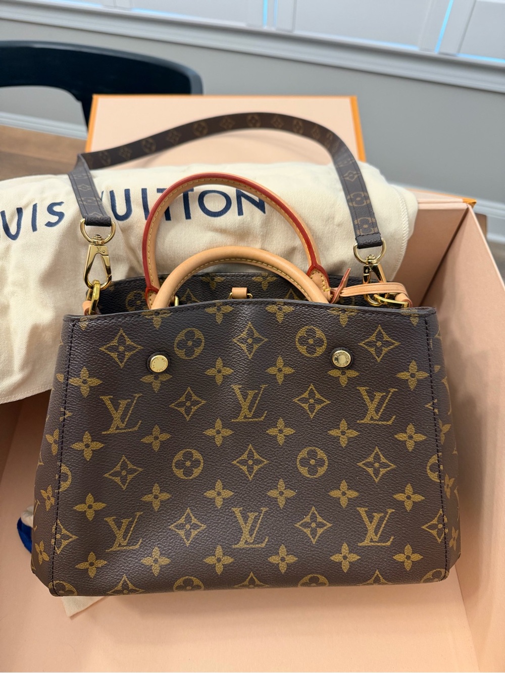 EUC Louis Vuitton Montaigne BB in Brown Monogram - Picture 4 of 15